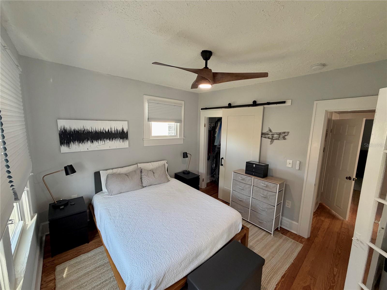 4623 IRIS ST N — photo 17