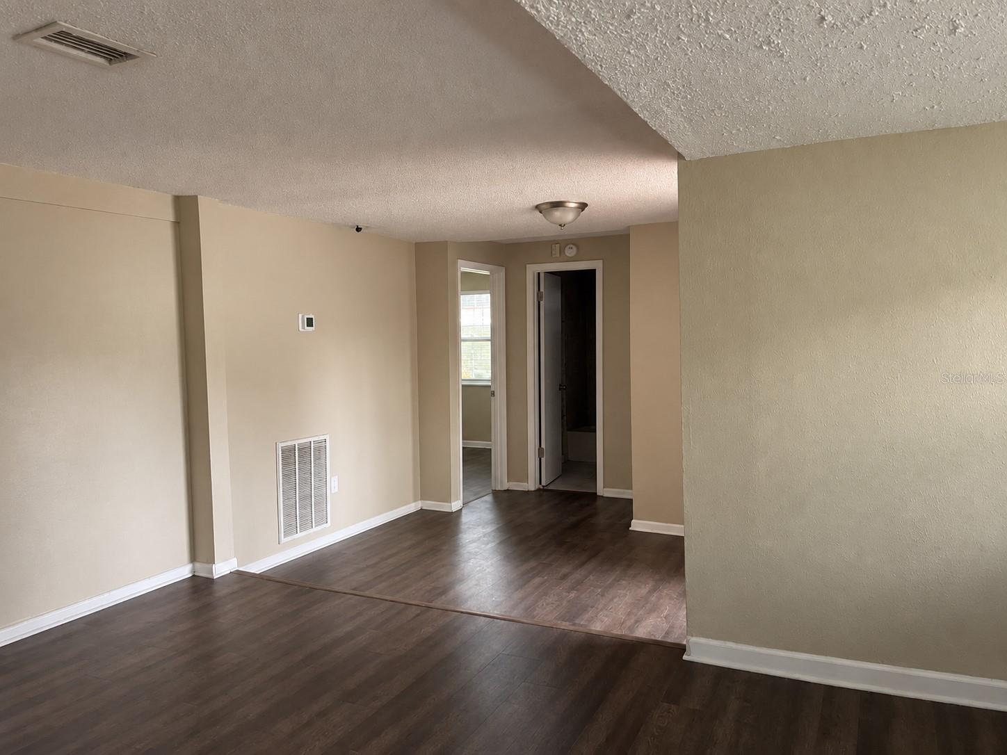 1720 GRANVILLE CT S — photo 4