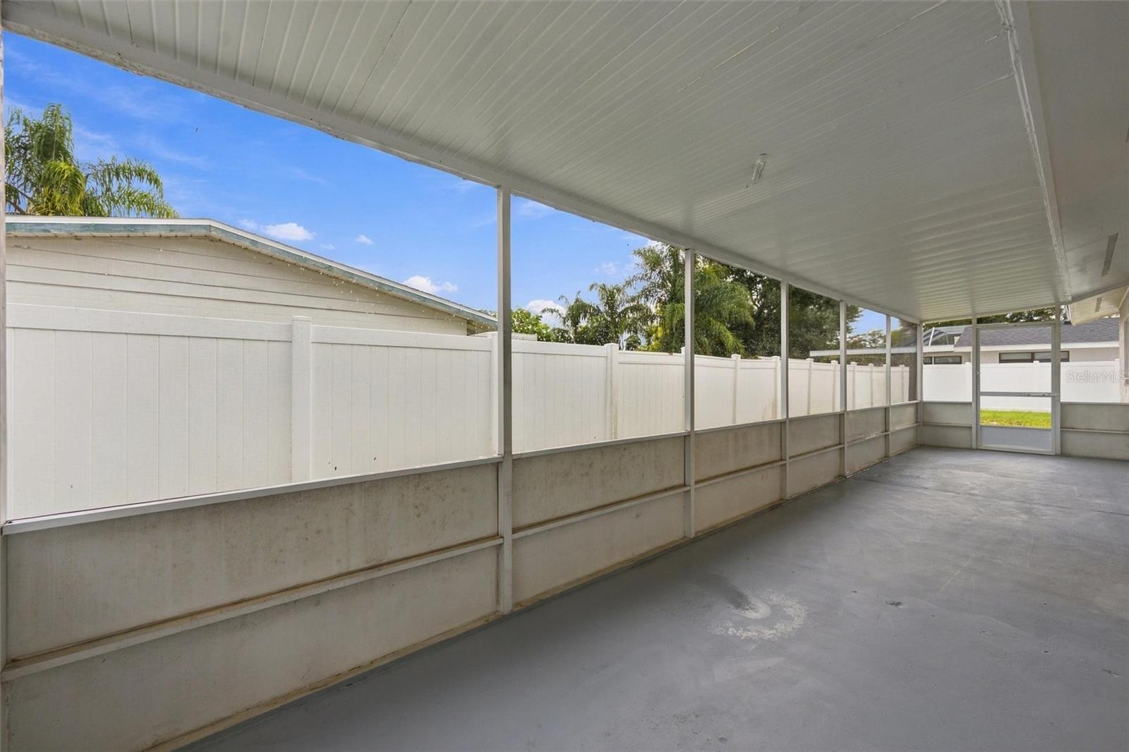3205 DUNBAR DR — photo 20