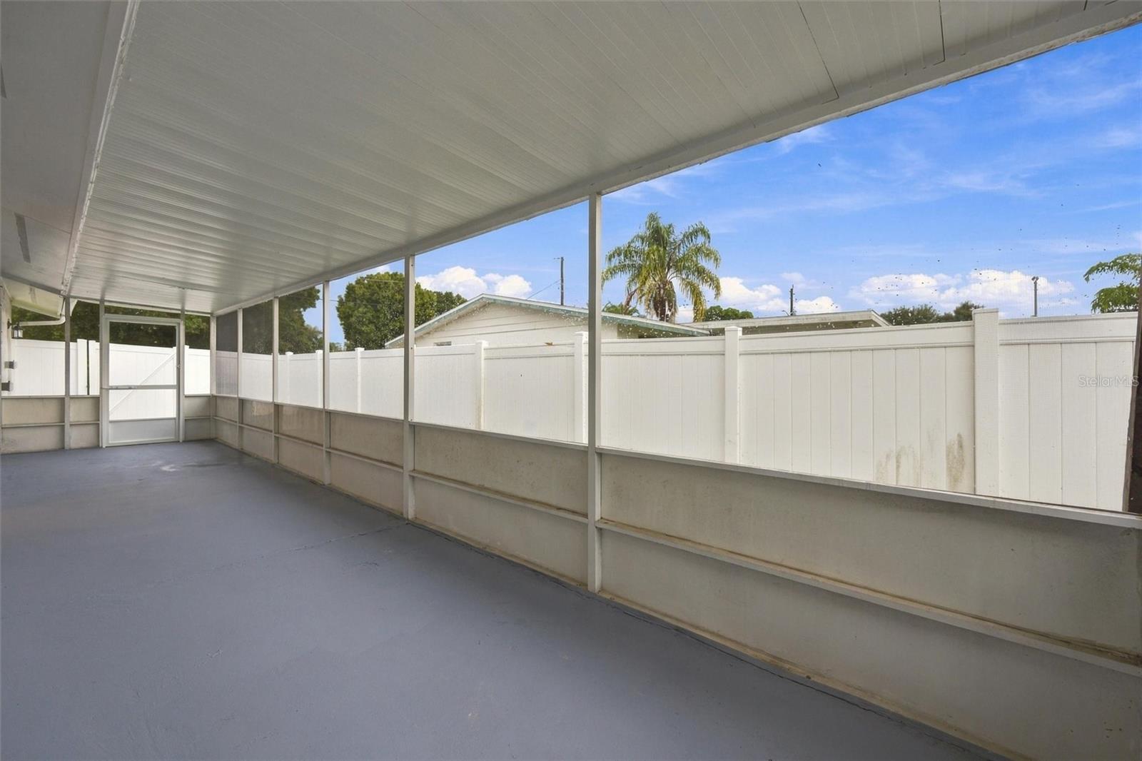 3205 DUNBAR DR — photo 34