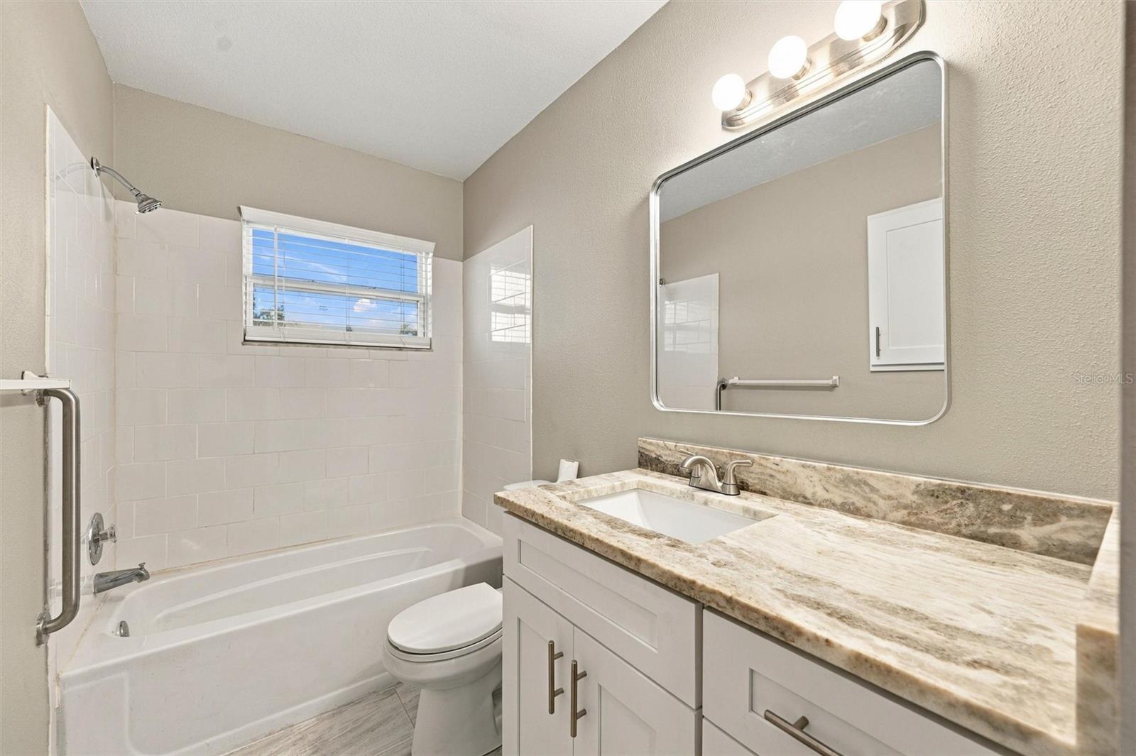 3205 DUNBAR DR — photo 24