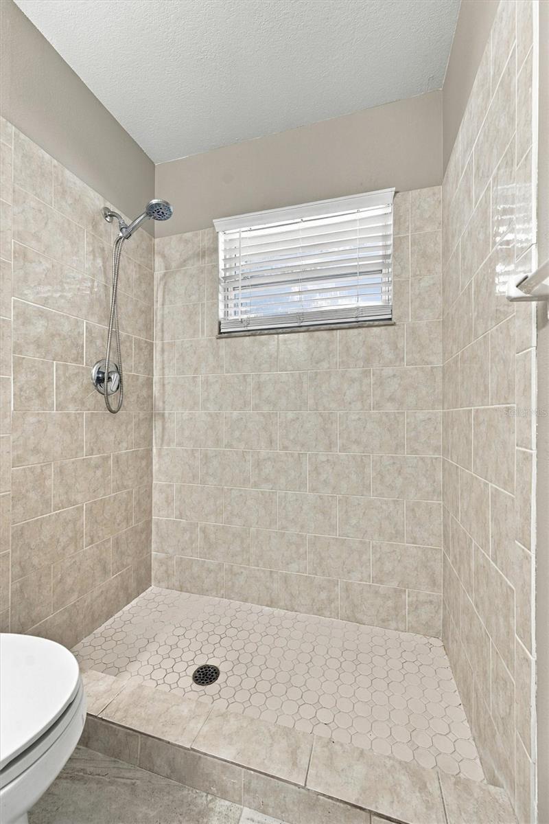 3205 DUNBAR DR — photo 31
