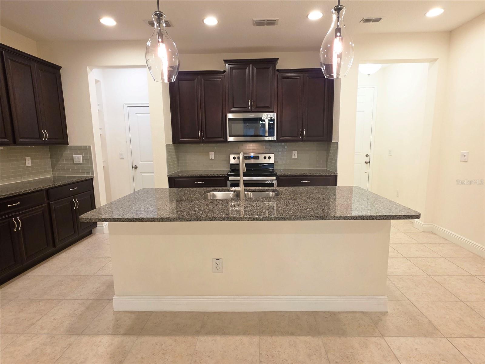 14243 DAMSELFLY DR — photo 9