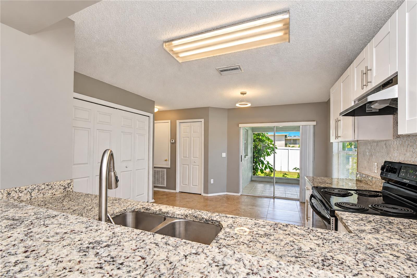8736 MORRISON OAKS CT — photo 17