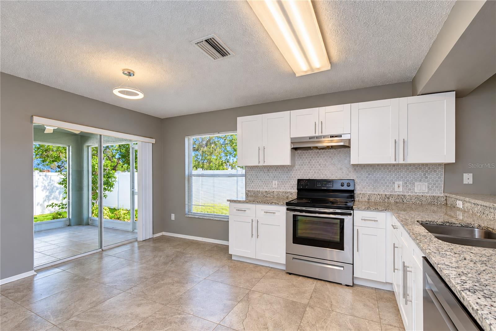 8736 MORRISON OAKS CT — photo 14