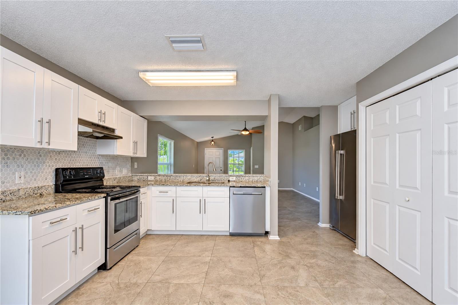 8736 MORRISON OAKS CT — photo 15