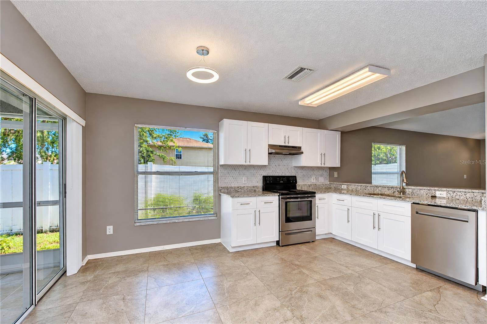 8736 MORRISON OAKS CT — photo 16