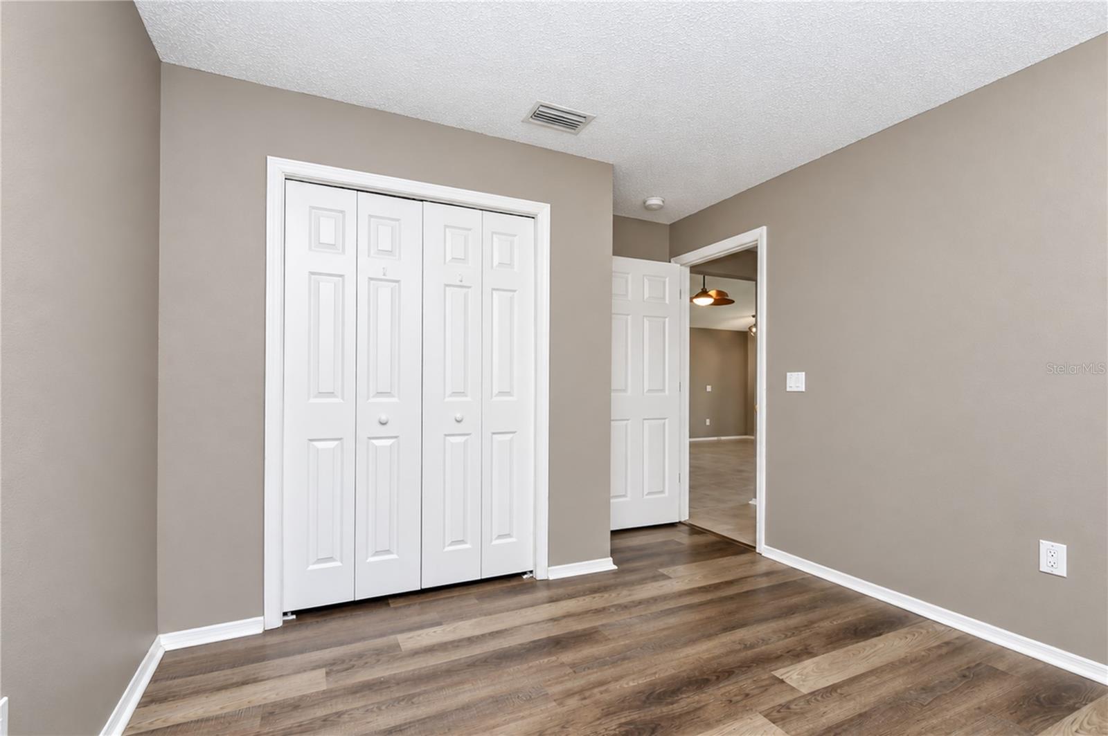 8736 MORRISON OAKS CT — photo 34