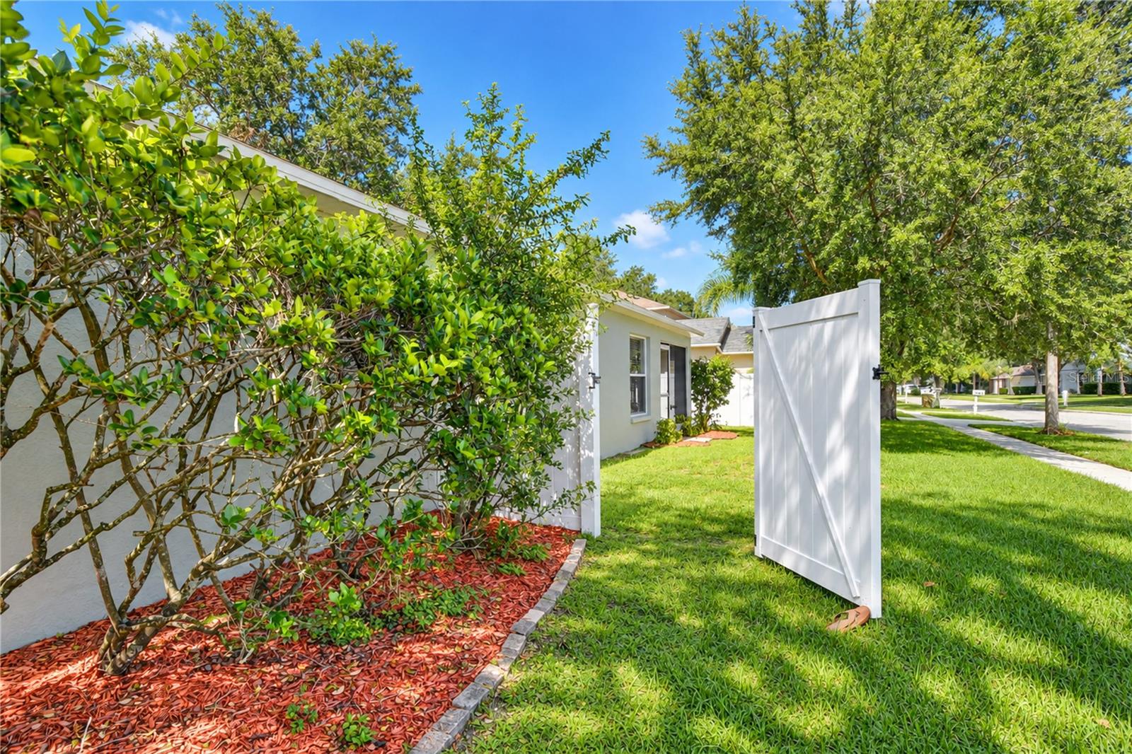 8736 MORRISON OAKS CT — photo 50