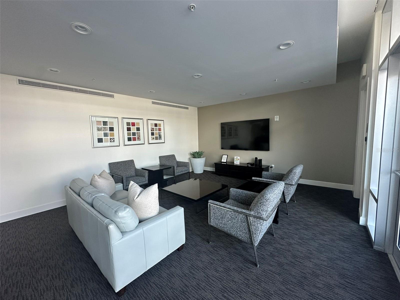 400 4TH AVE S #1207 — photo 49