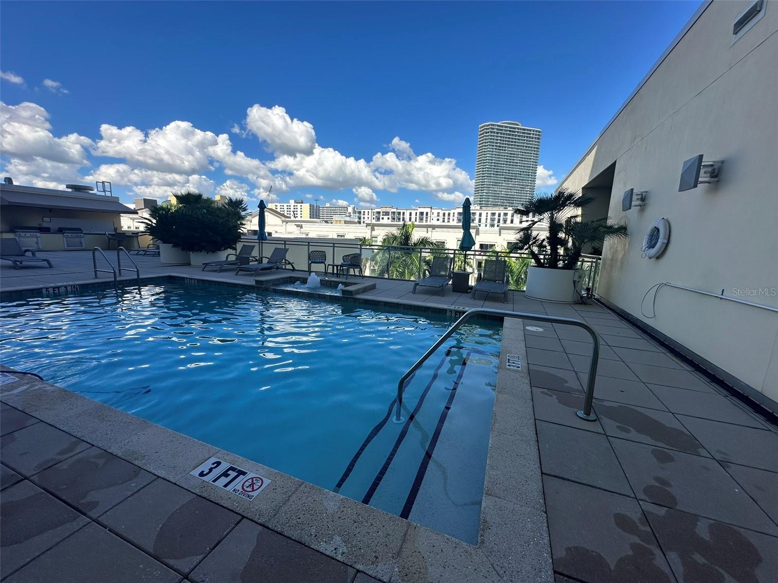 400 4TH AVE S #1207 — photo 56