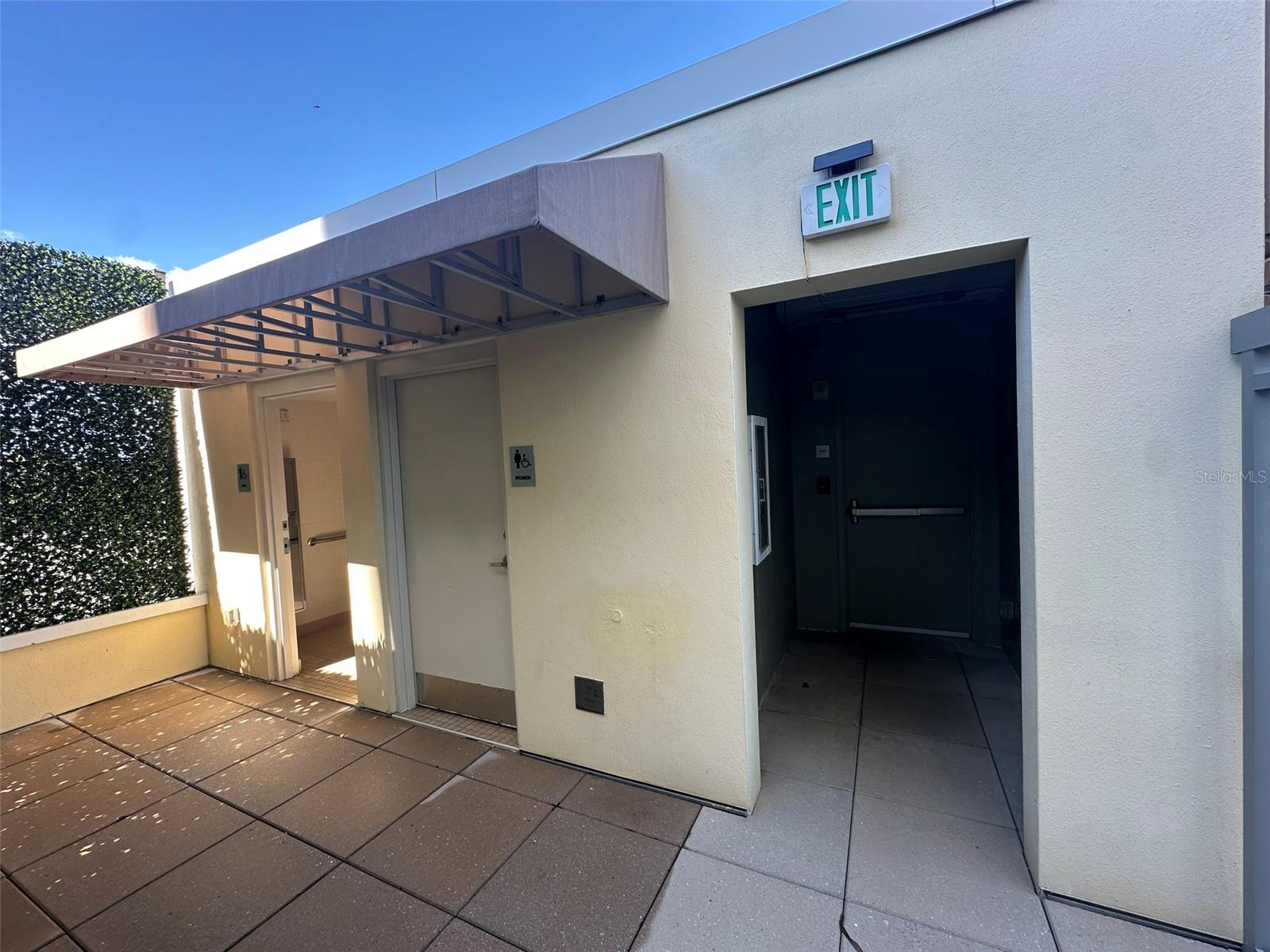400 4TH AVE S #1207 — photo 53