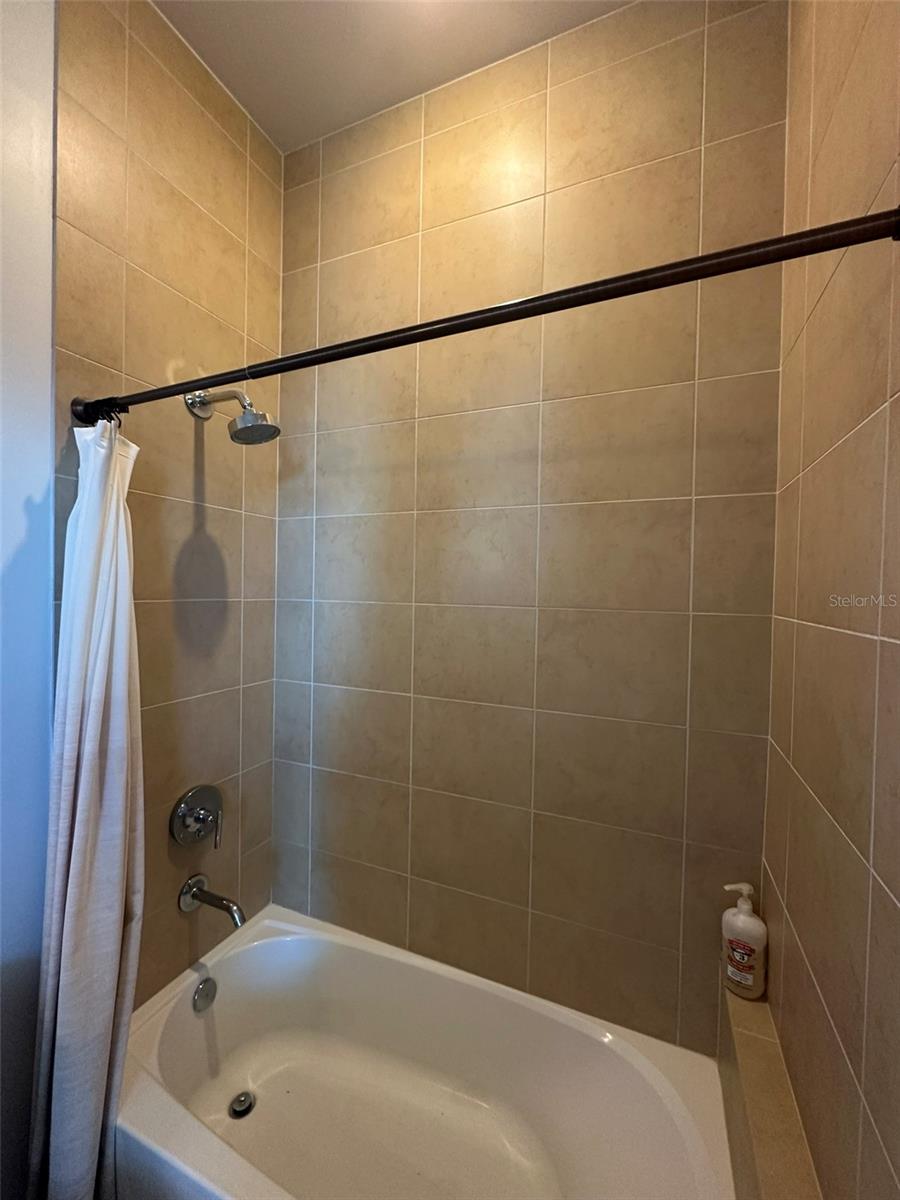 400 4TH AVE S #1207 — photo 39