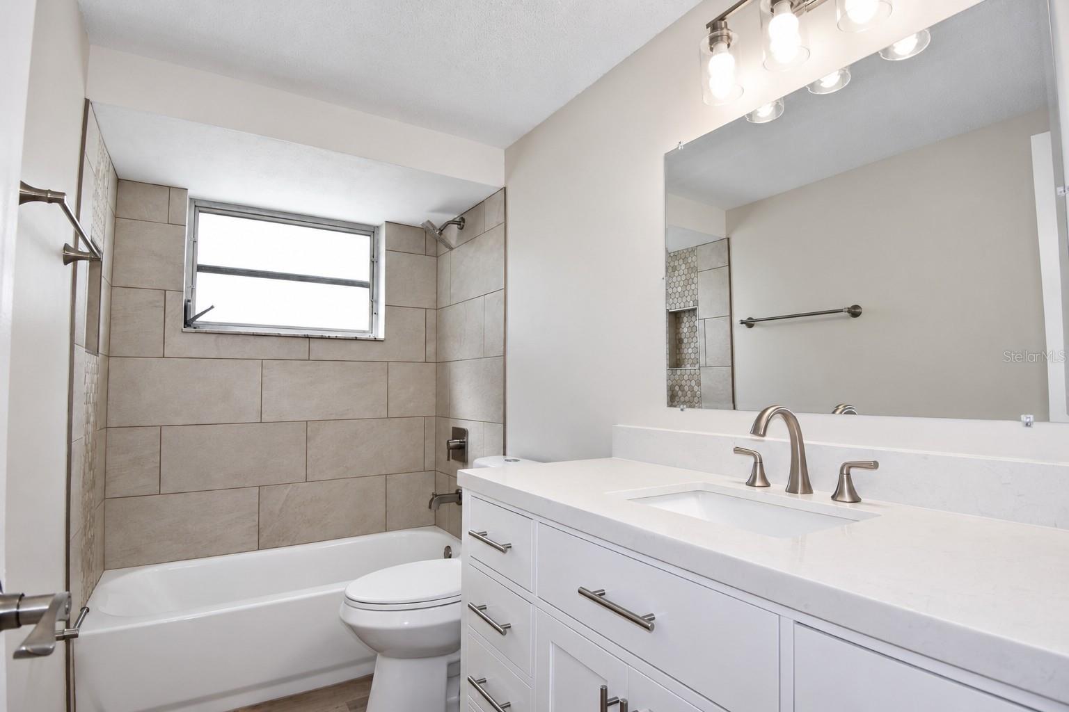 7421 SANDALWOOD DR — photo 22