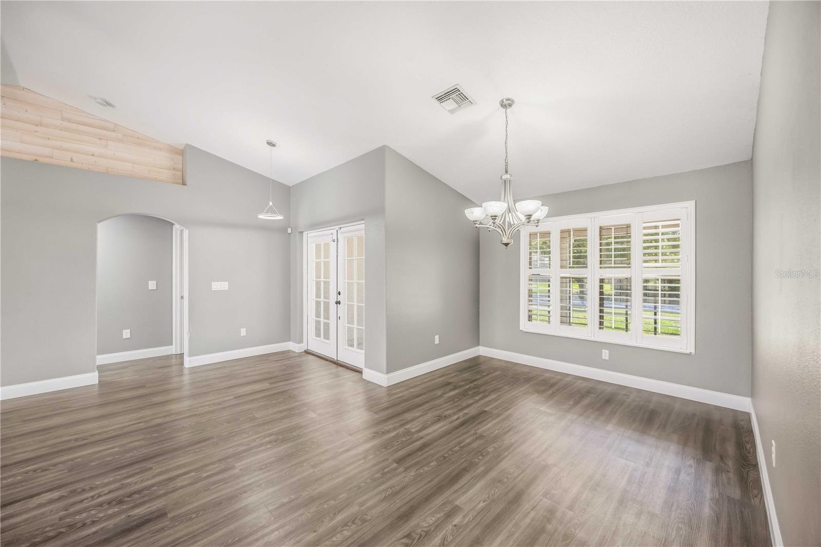 2671 SERPULA RD — photo 15