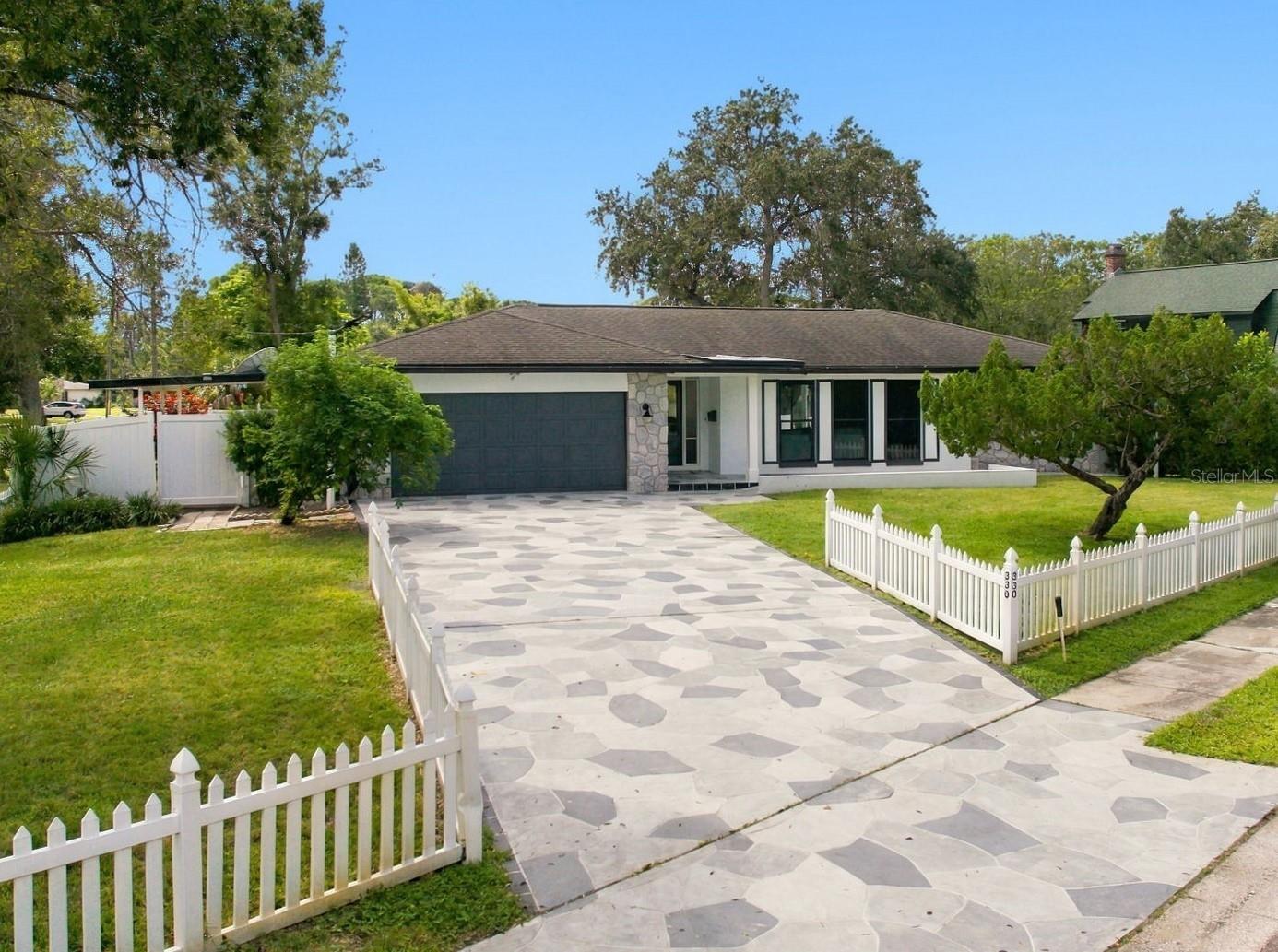 330 PATICA RD NE — photo 43