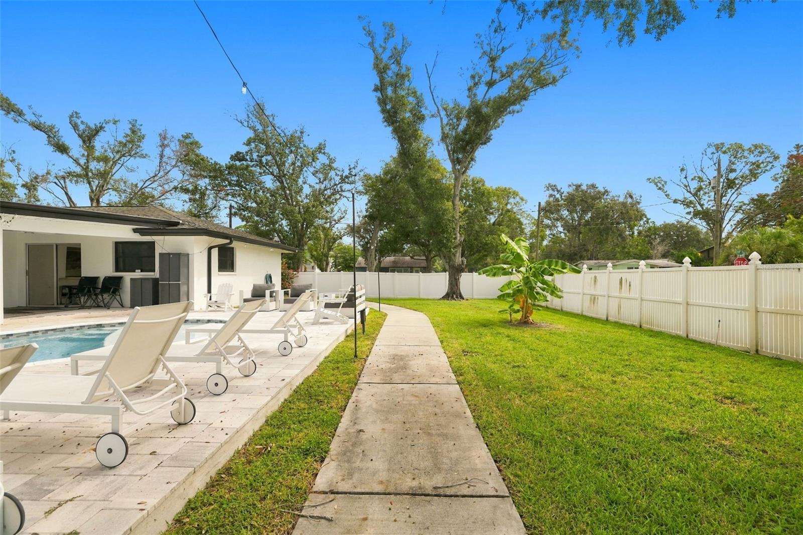 330 PATICA RD NE — photo 31