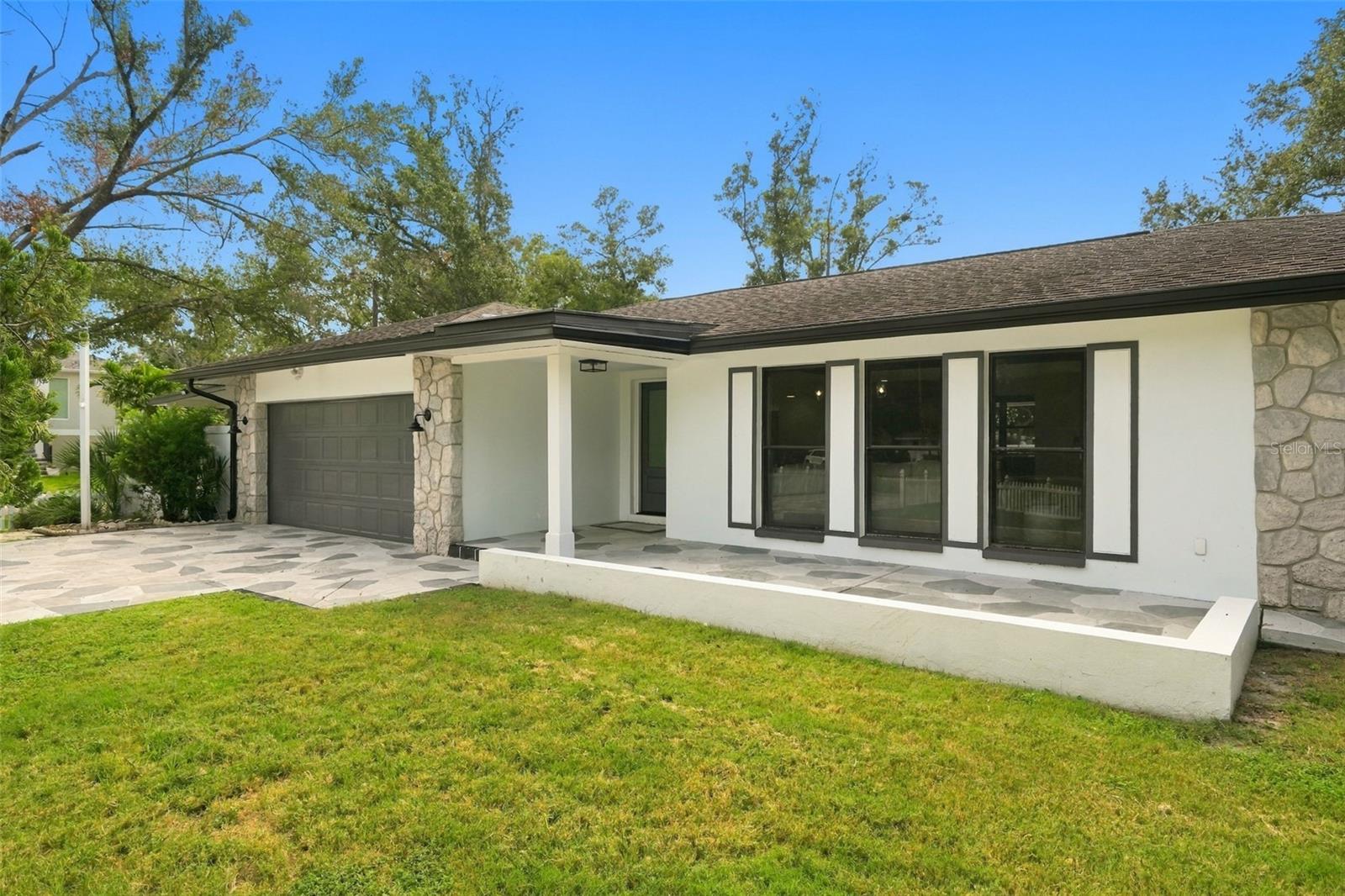 330 PATICA RD NE — photo 5