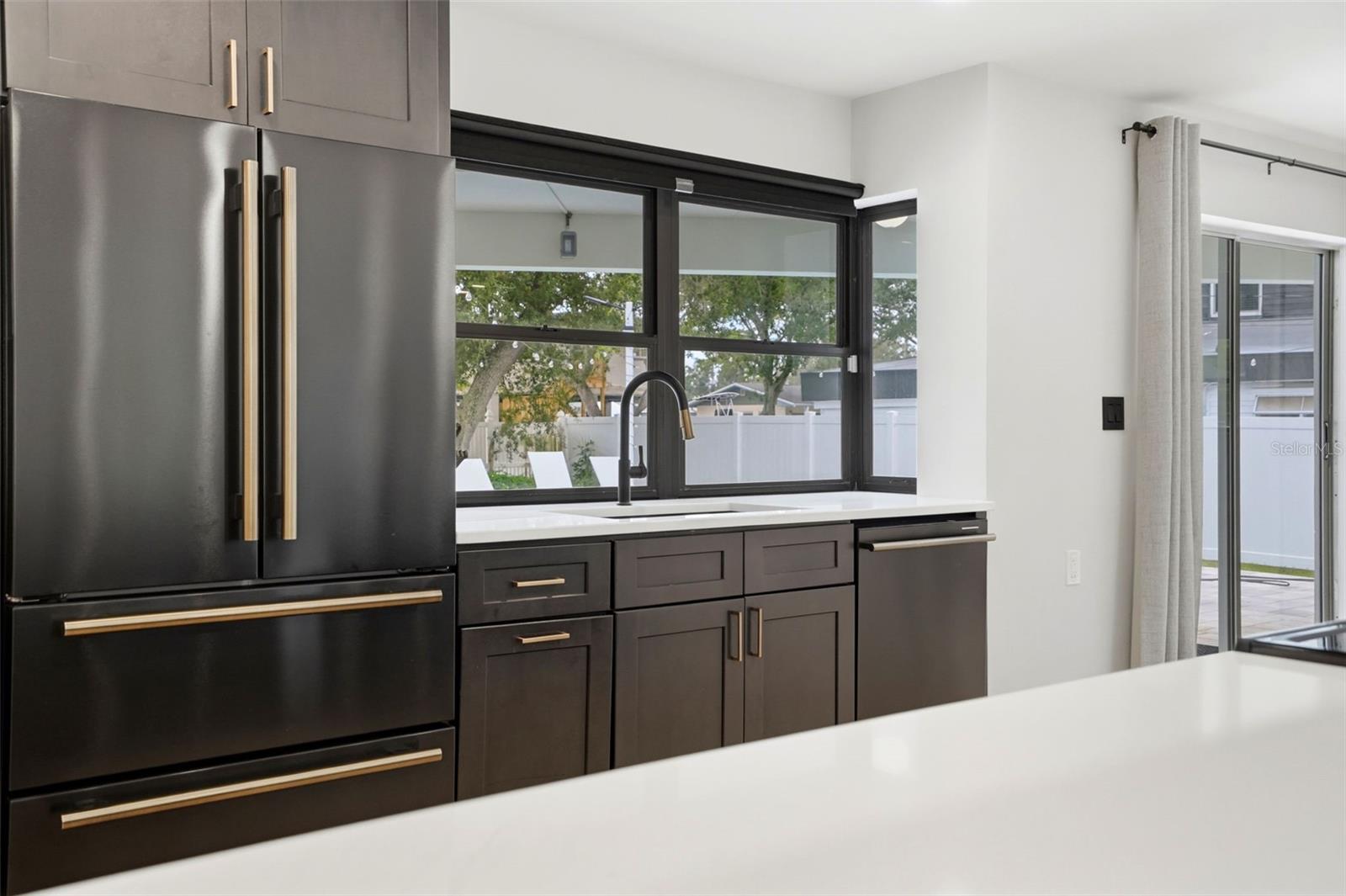 330 PATICA RD NE — photo 10