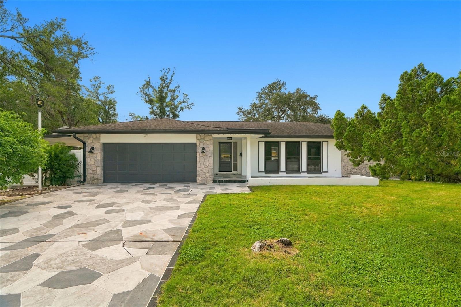 330 PATICA RD NE — photo 4