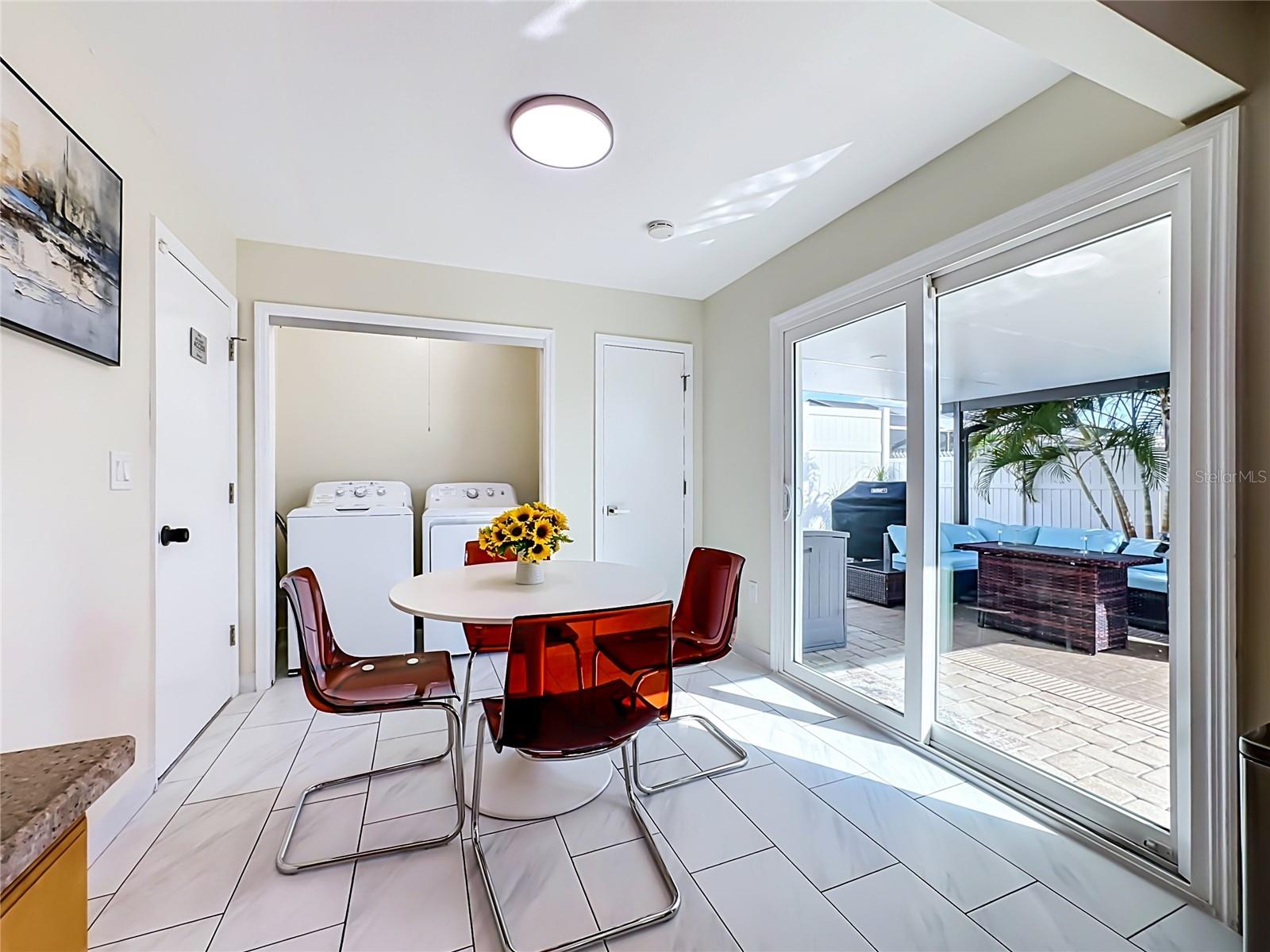 520 MCARTHUR AVE — photo 19