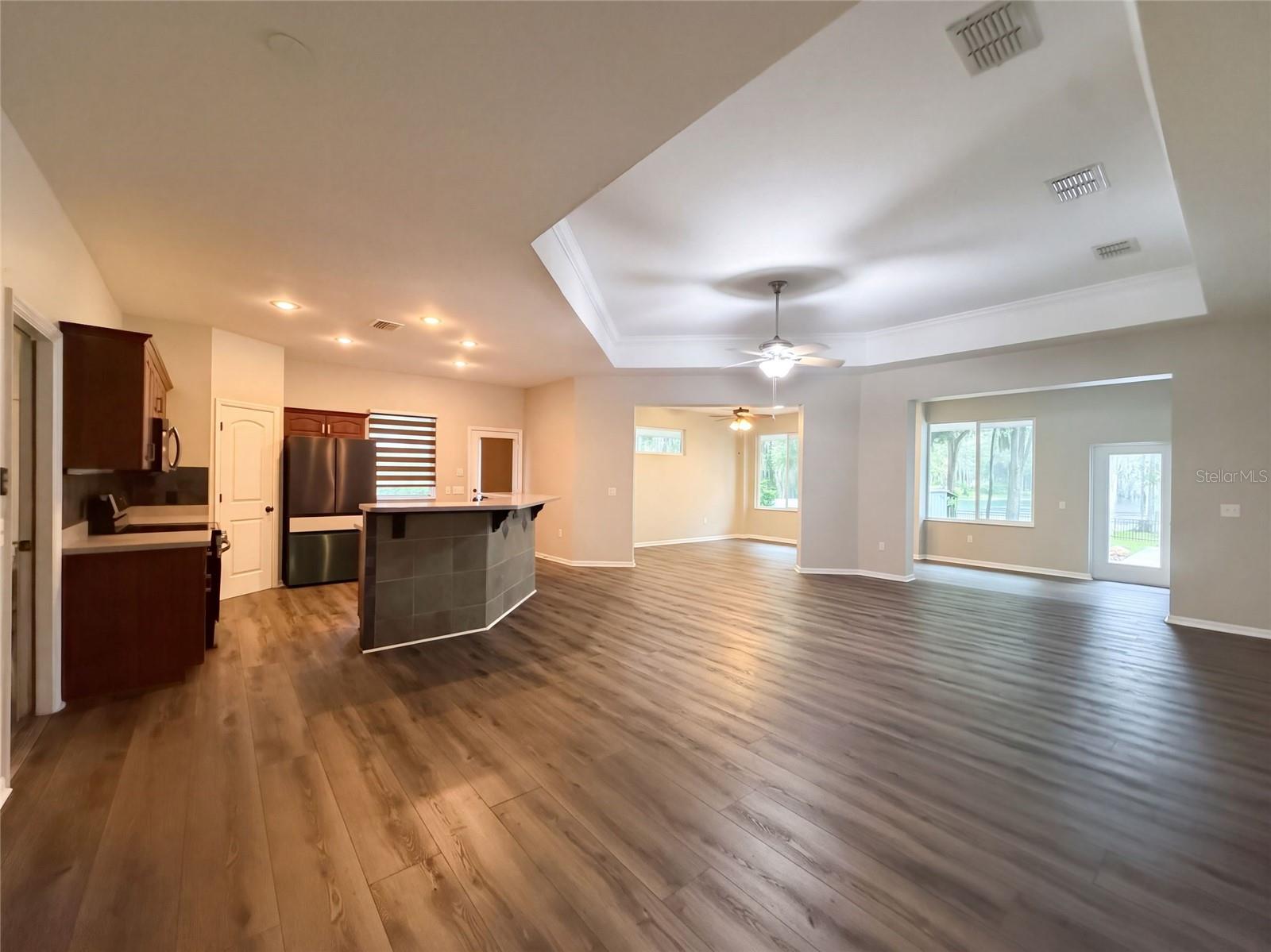 219 WILLOW BEND PKWY — photo 3