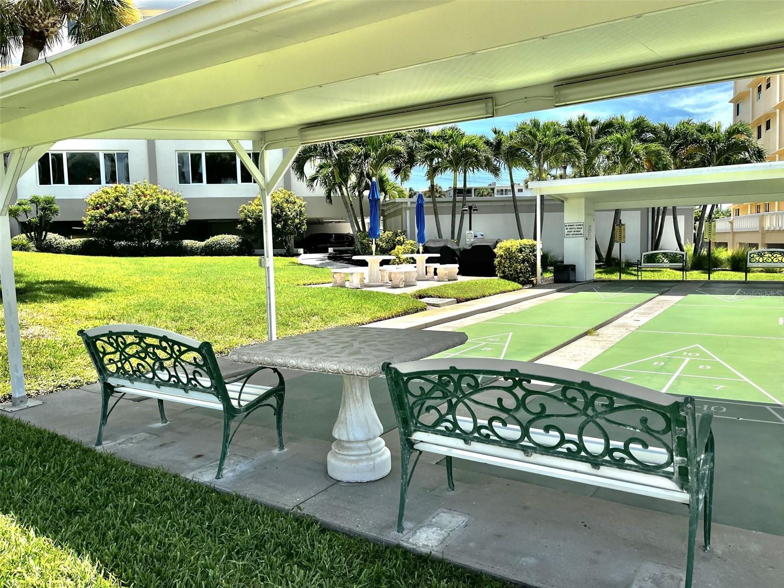100 BLUFF VIEW DR #211A — photo 35