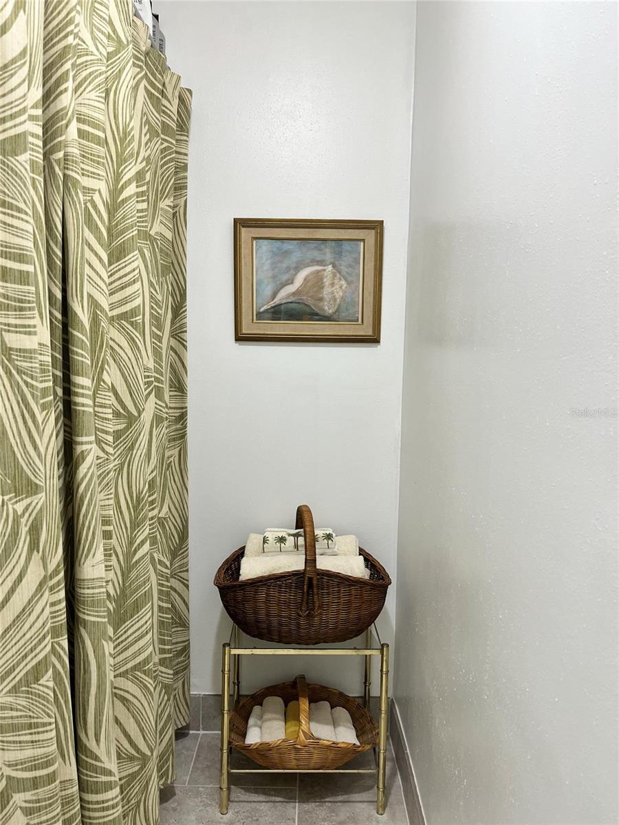 100 BLUFF VIEW DR #211A — photo 24