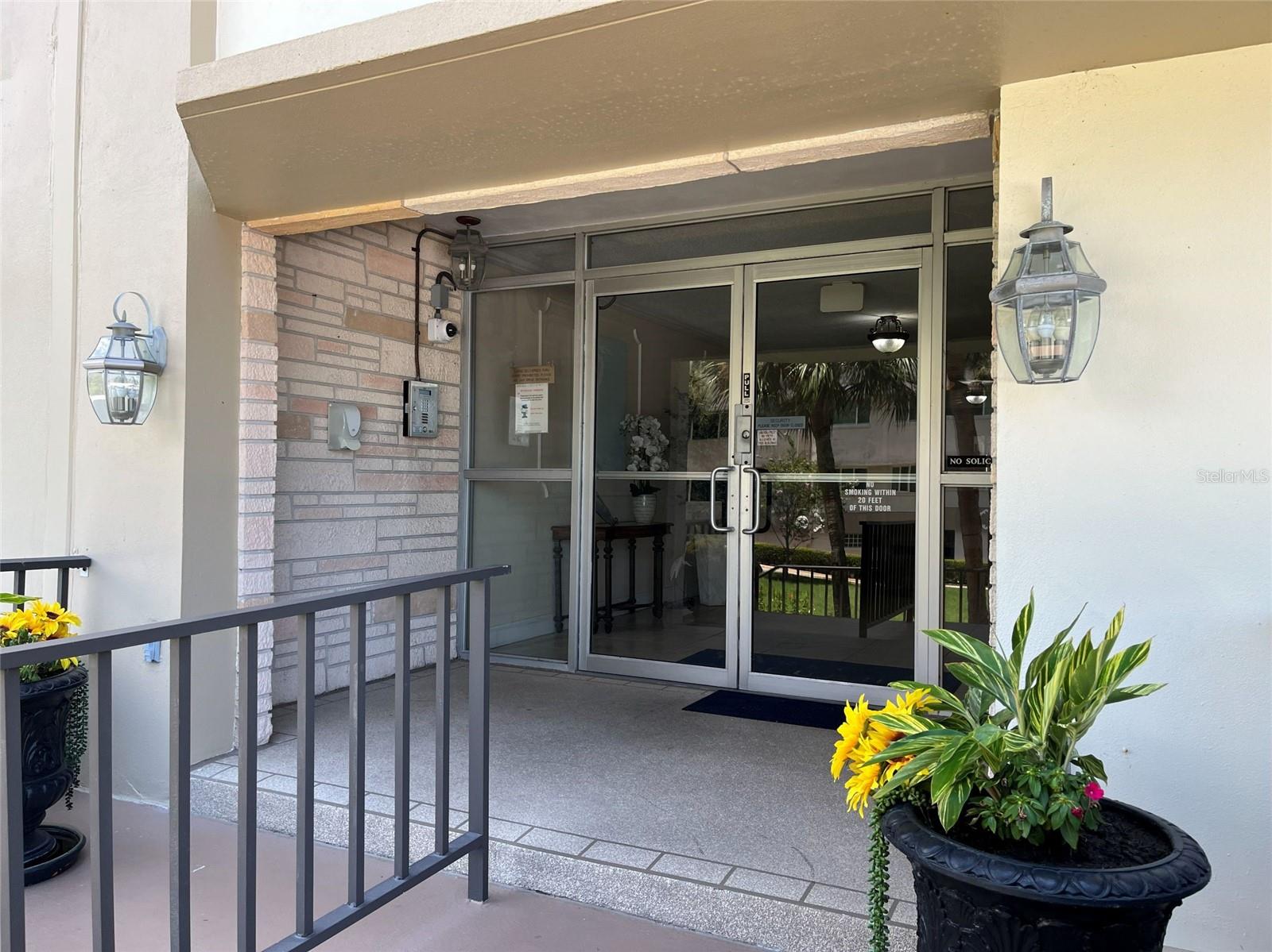 100 BLUFF VIEW DR #211A — photo 2