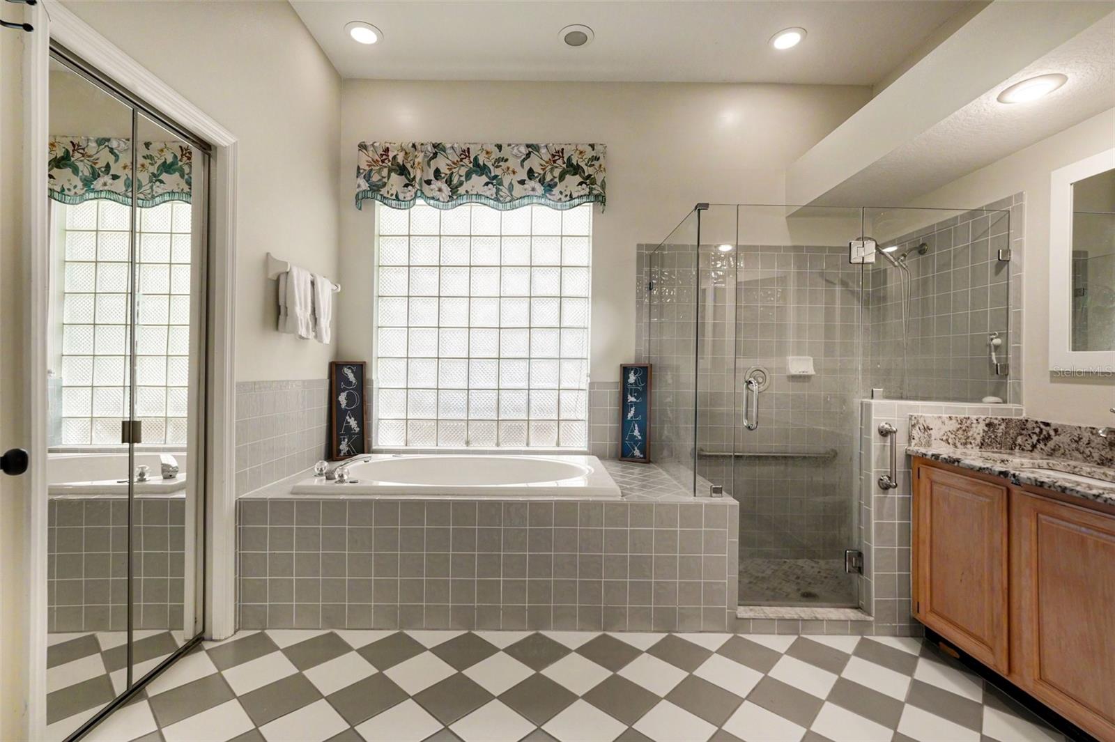 16809 WINDSOR PARK DR — photo 34