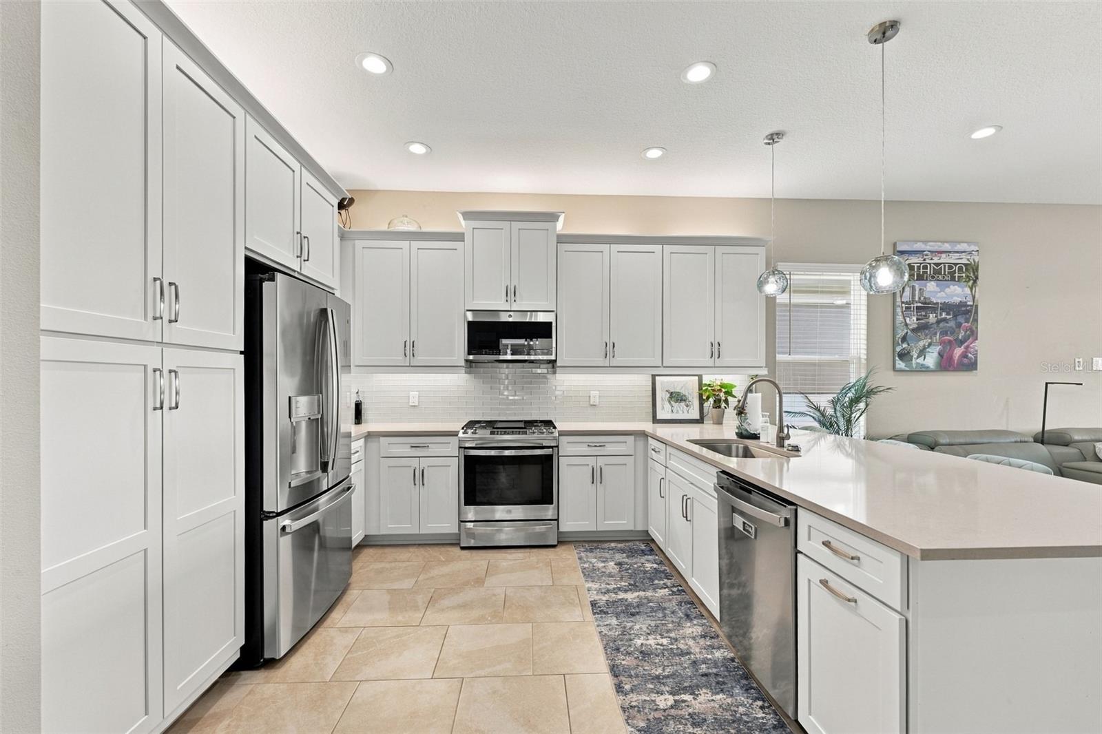 4814 SEVILLA SHORES DR — photo 4