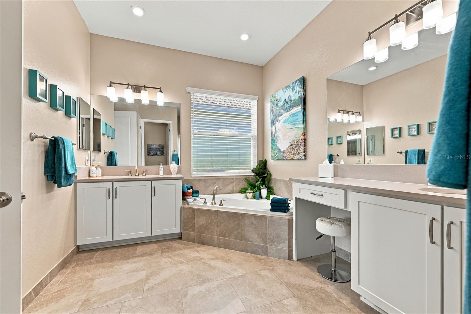 4814 SEVILLA SHORES DR — photo 16