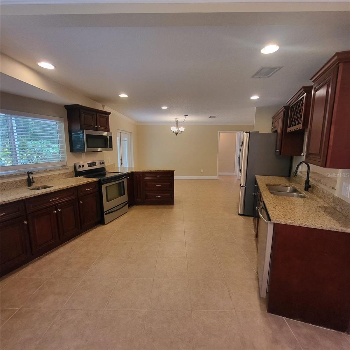 14906 WINTERWIND DR — photo 11