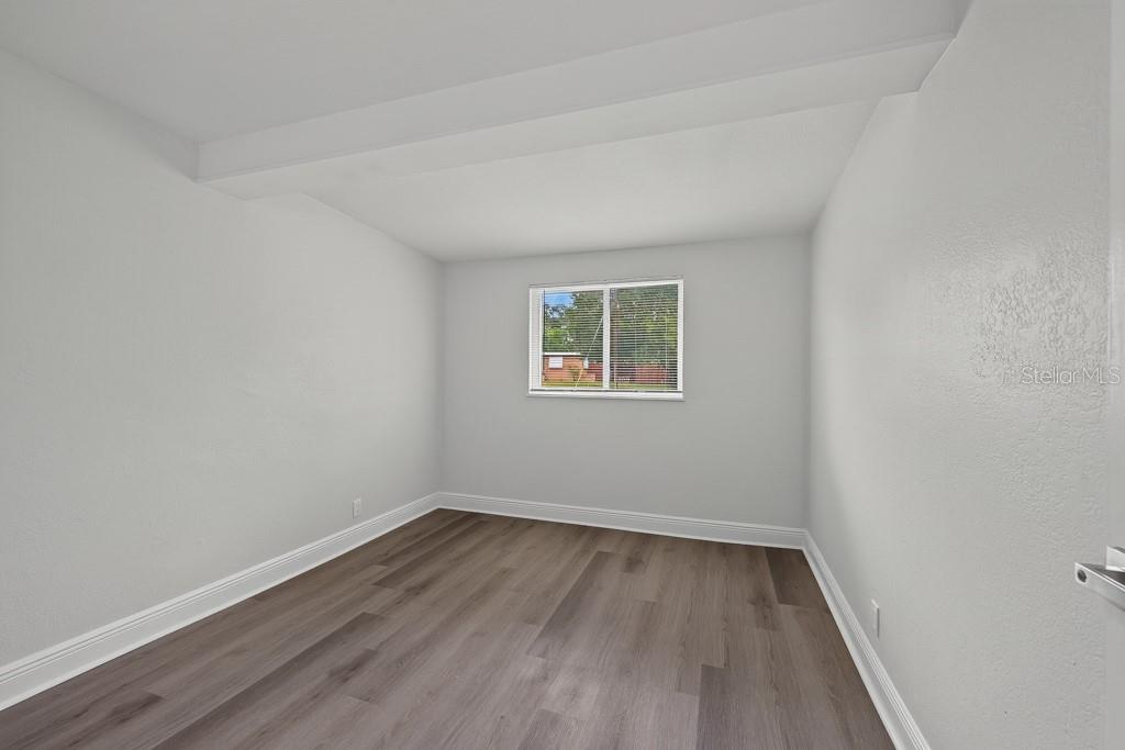 10528 113TH AVE — photo 28