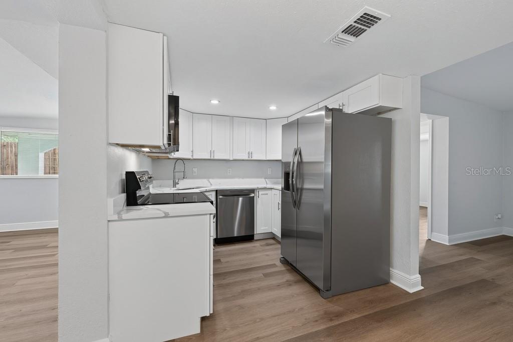 10528 113TH AVE — photo 15