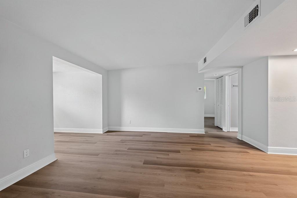 10528 113TH AVE — photo 12
