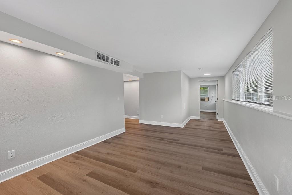 10528 113TH AVE — photo 26