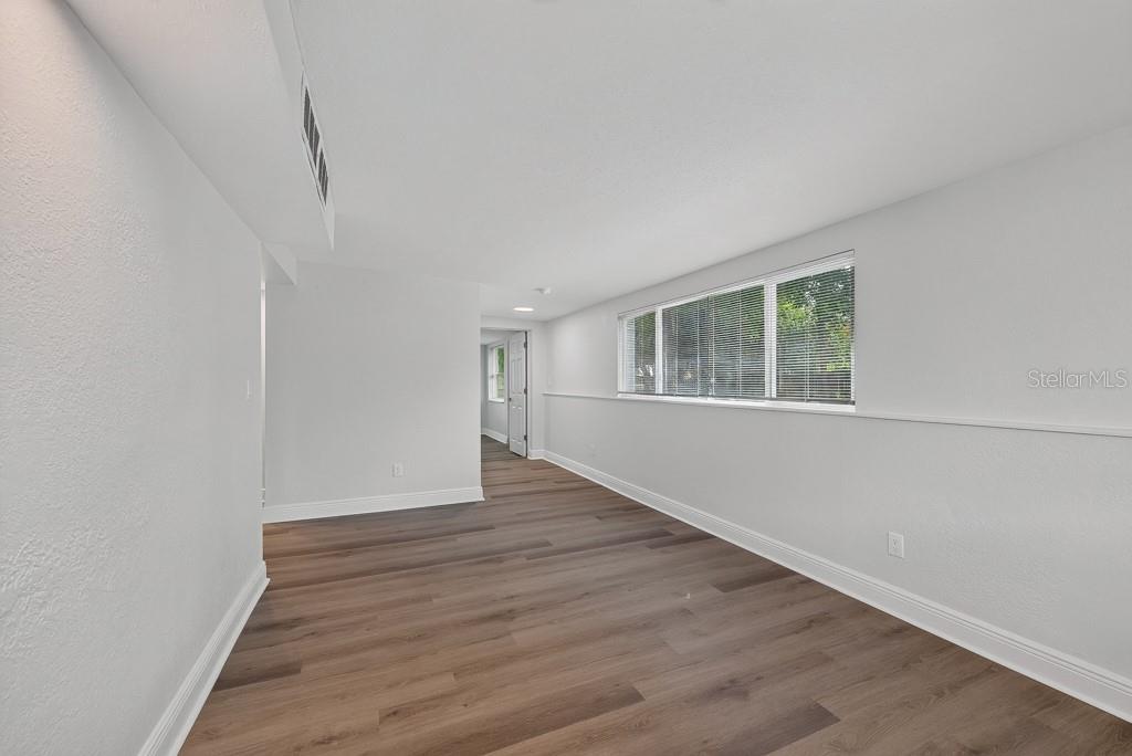 10528 113TH AVE — photo 27