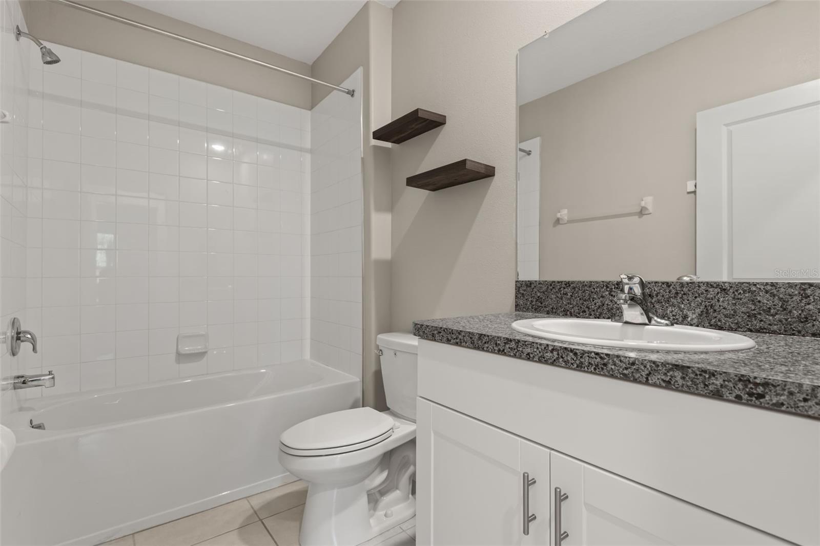 509 ROYAL EMPRESS DR — photo 8