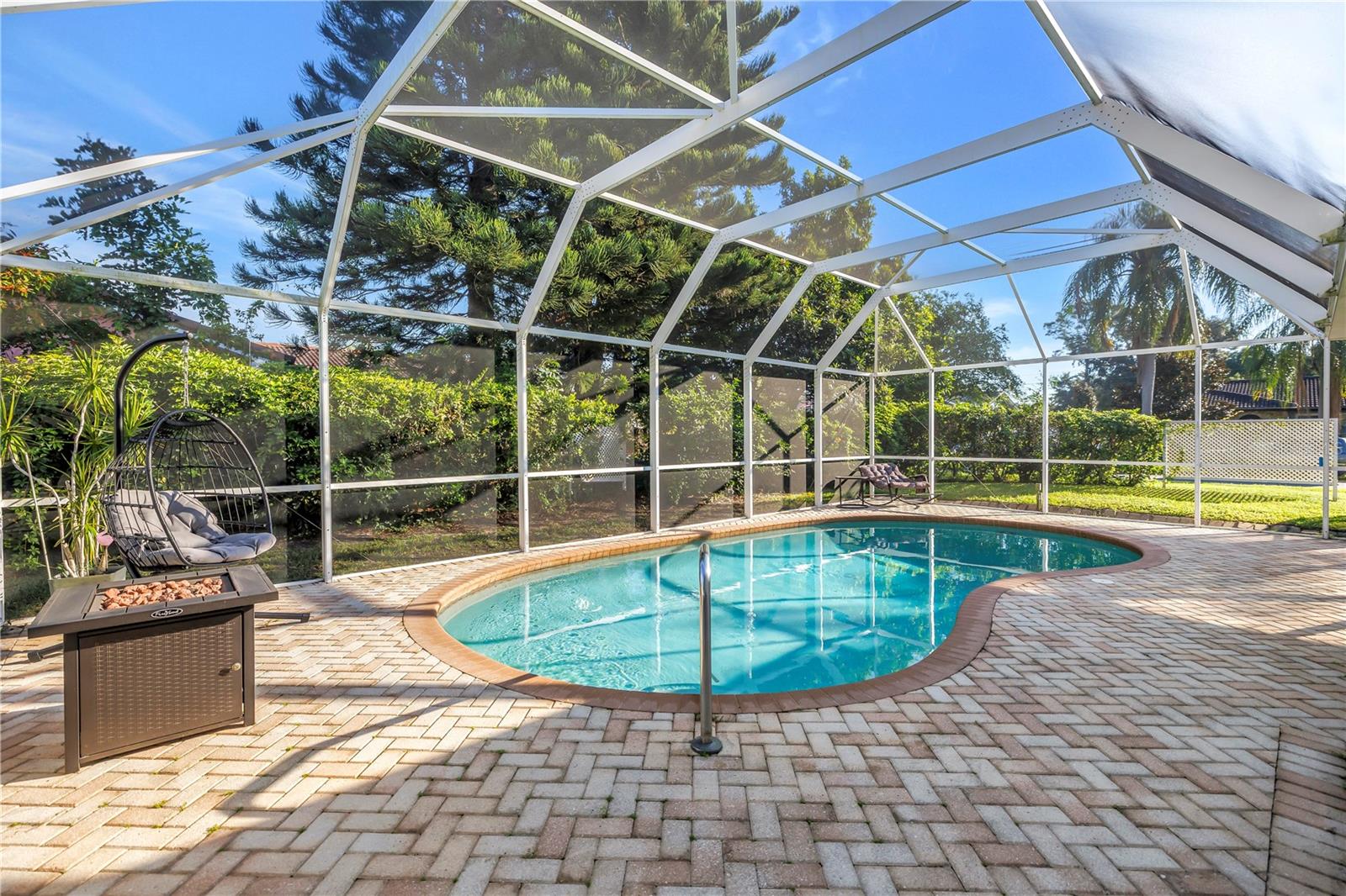 2079 EGRET DR — photo 24