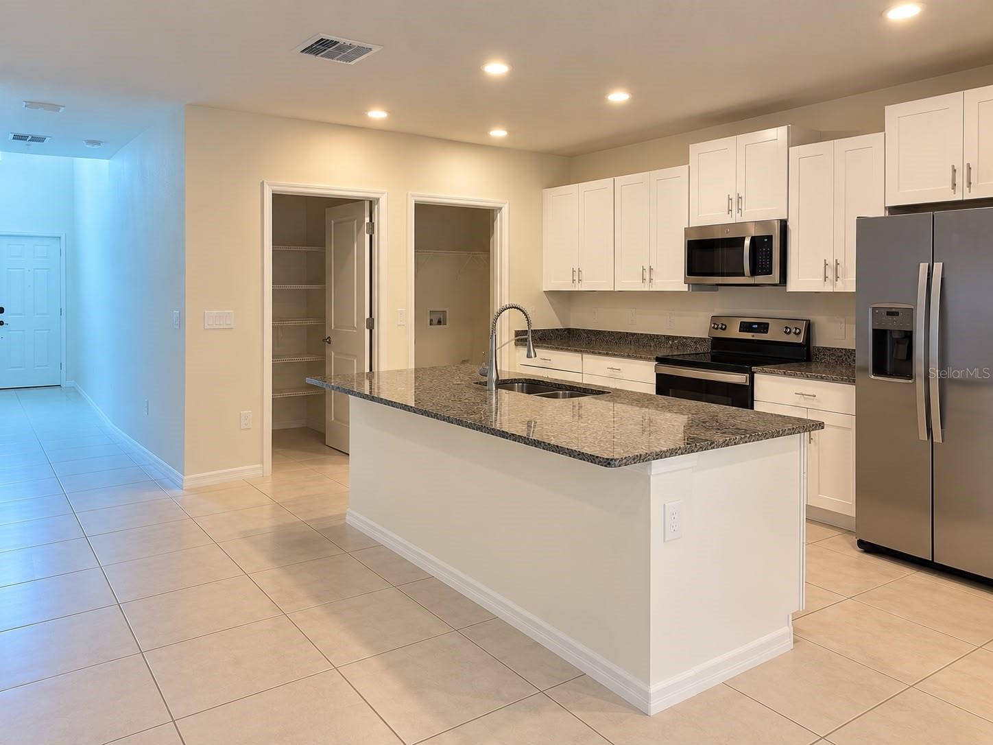 6304 BEVERLY HILLS DR — photo 9