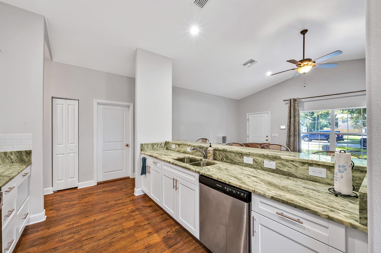 1606 E IDA ST — photo 14