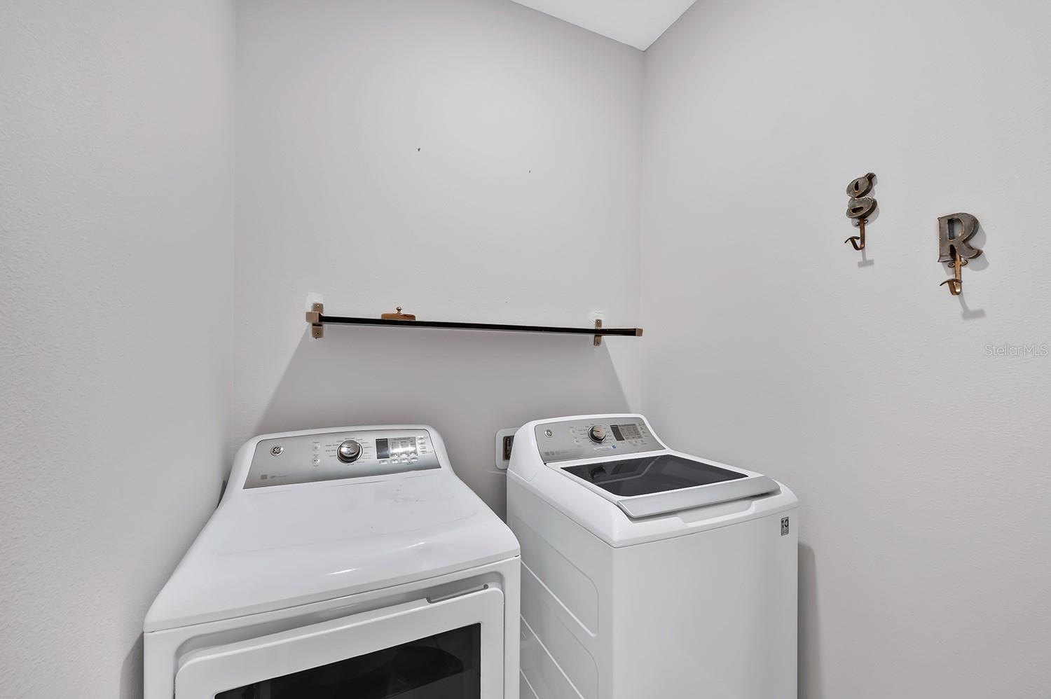 1606 E IDA ST — photo 18