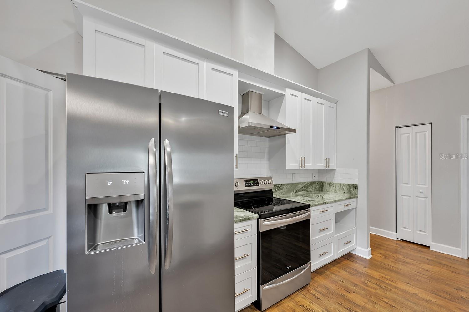 1606 E IDA ST — photo 12