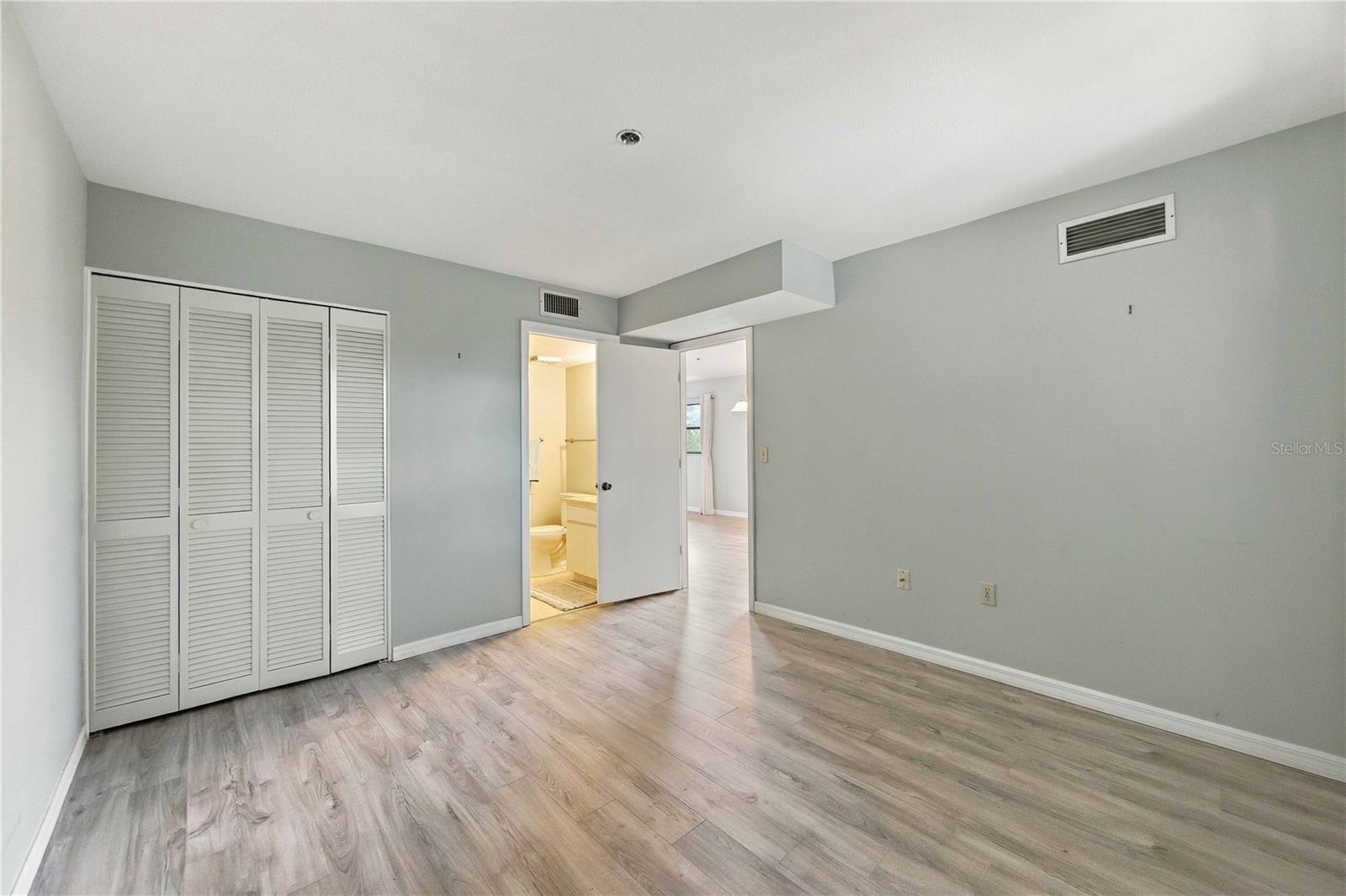 104 CAPRI ISLES BLVD #301 — photo 17