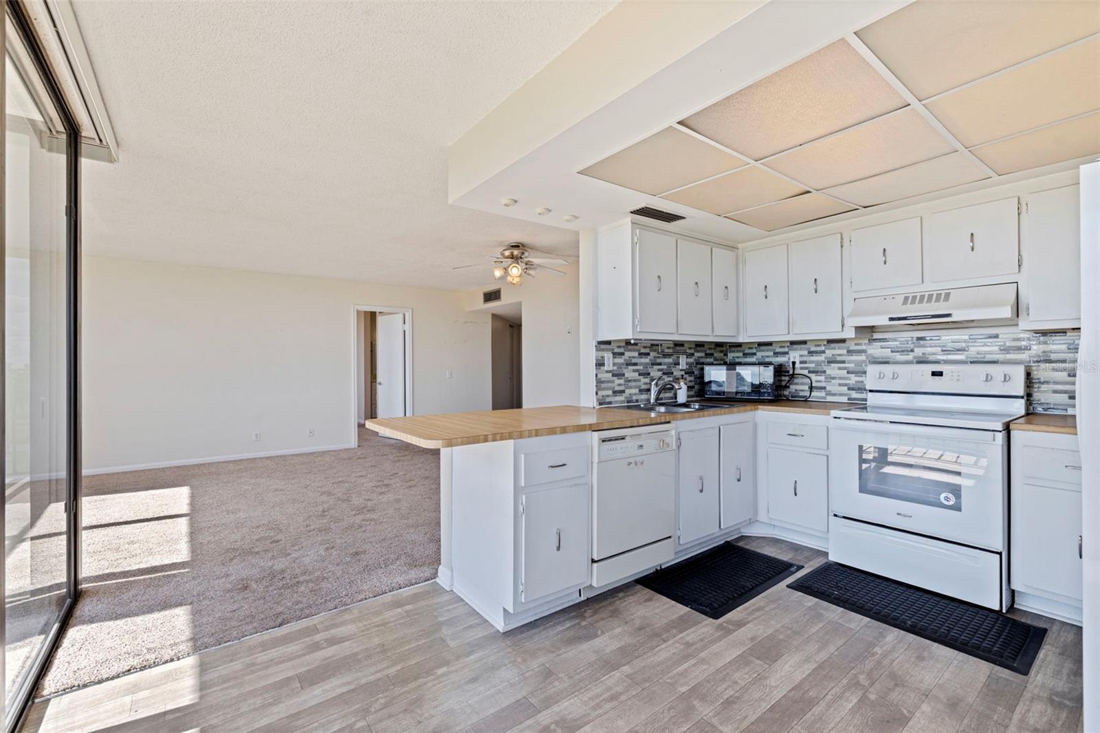 6210 SUN BLVD #408 — photo 8