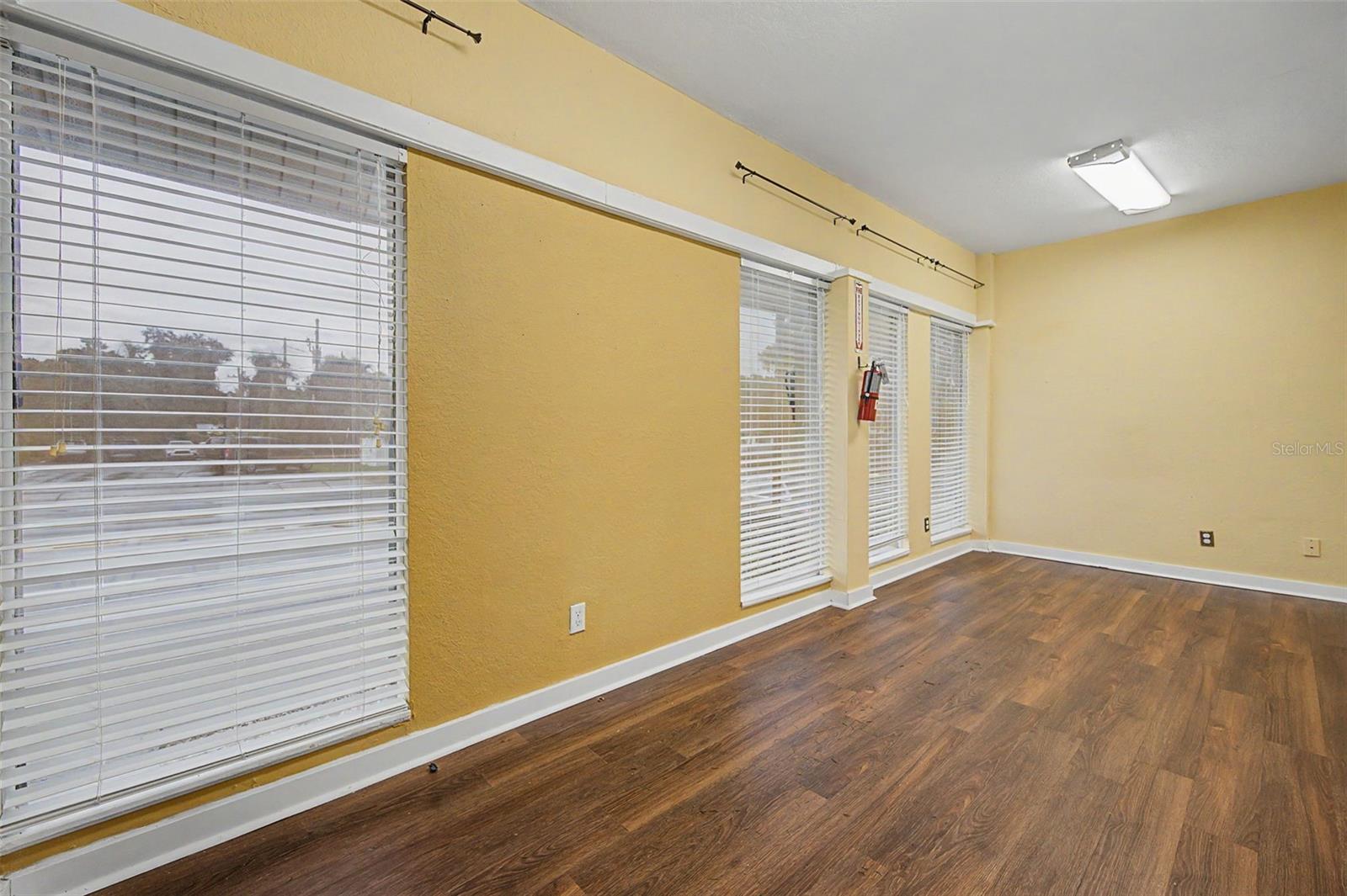 2019 MANATEE AVE W — photo 7