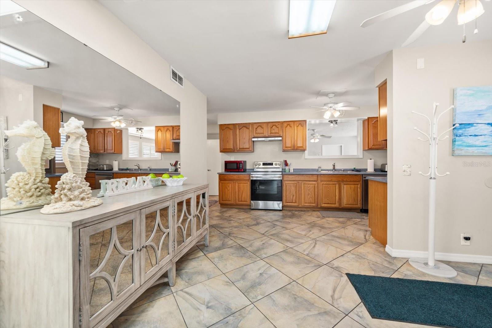 1512 GULF BLVD — photo 32
