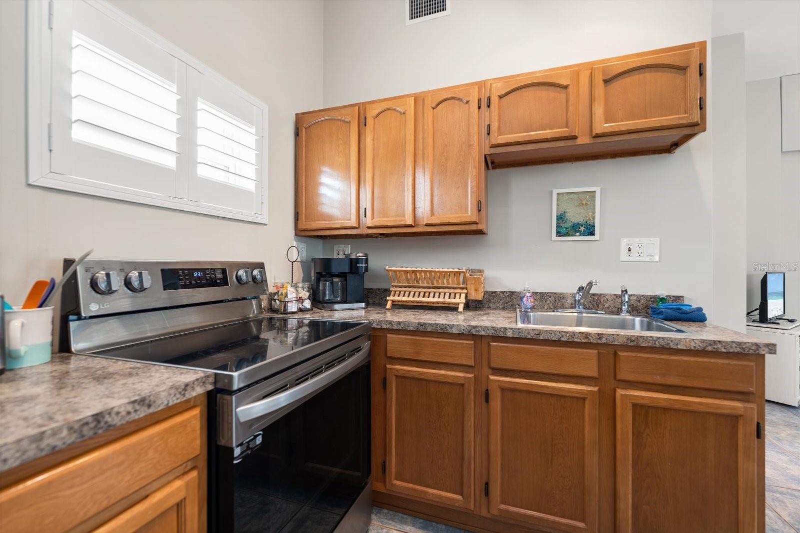 1512 GULF BLVD — photo 52