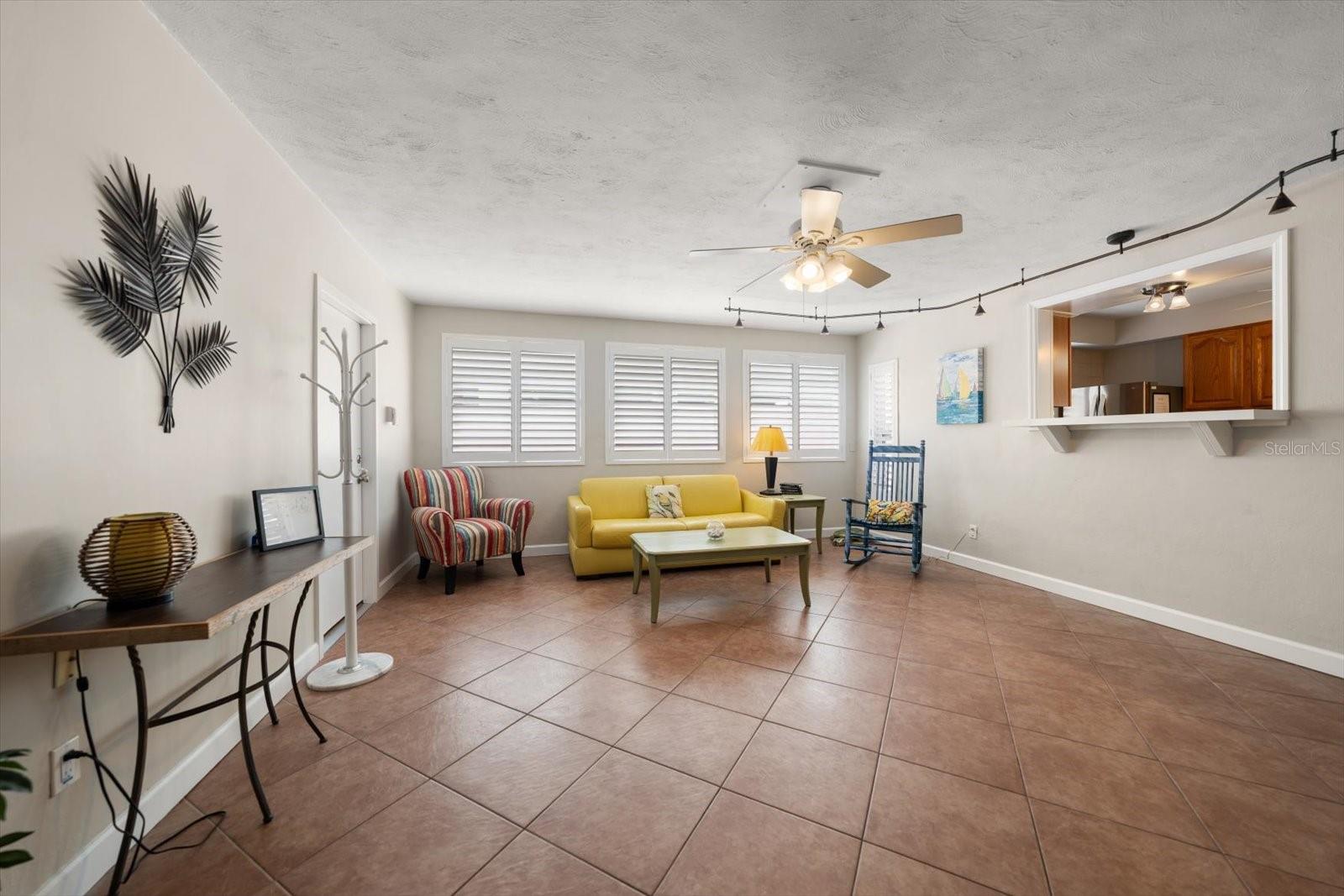 1512 GULF BLVD — photo 37